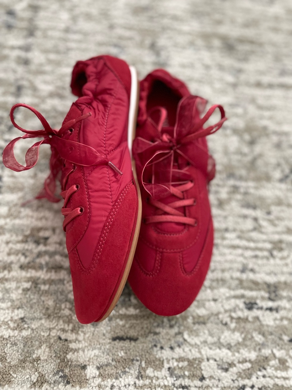 Vivaia Red Sneakers Yancy Size 7.5 Sneakerina